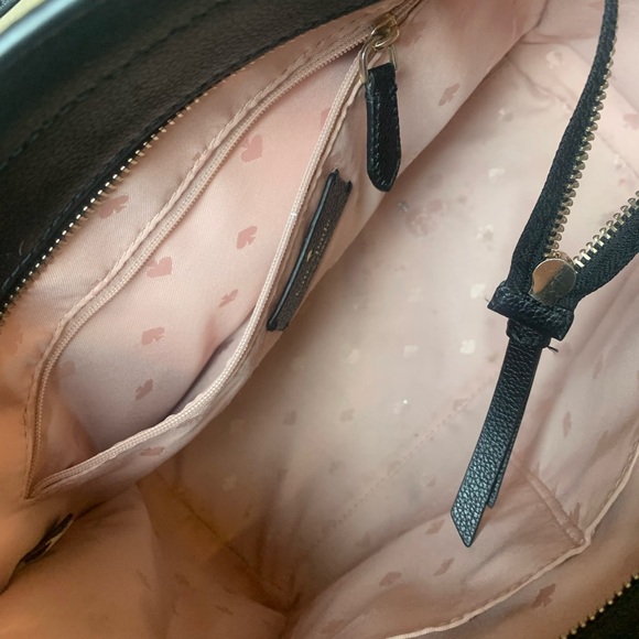 Kate Spade New York

ROWE MEDIUM TOP ZIP SATCHEL black leather - Picture 5 of 6